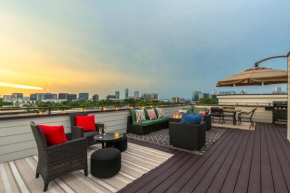 Melodic Skyline - Rooftop Views - 5 Mins to Broadway